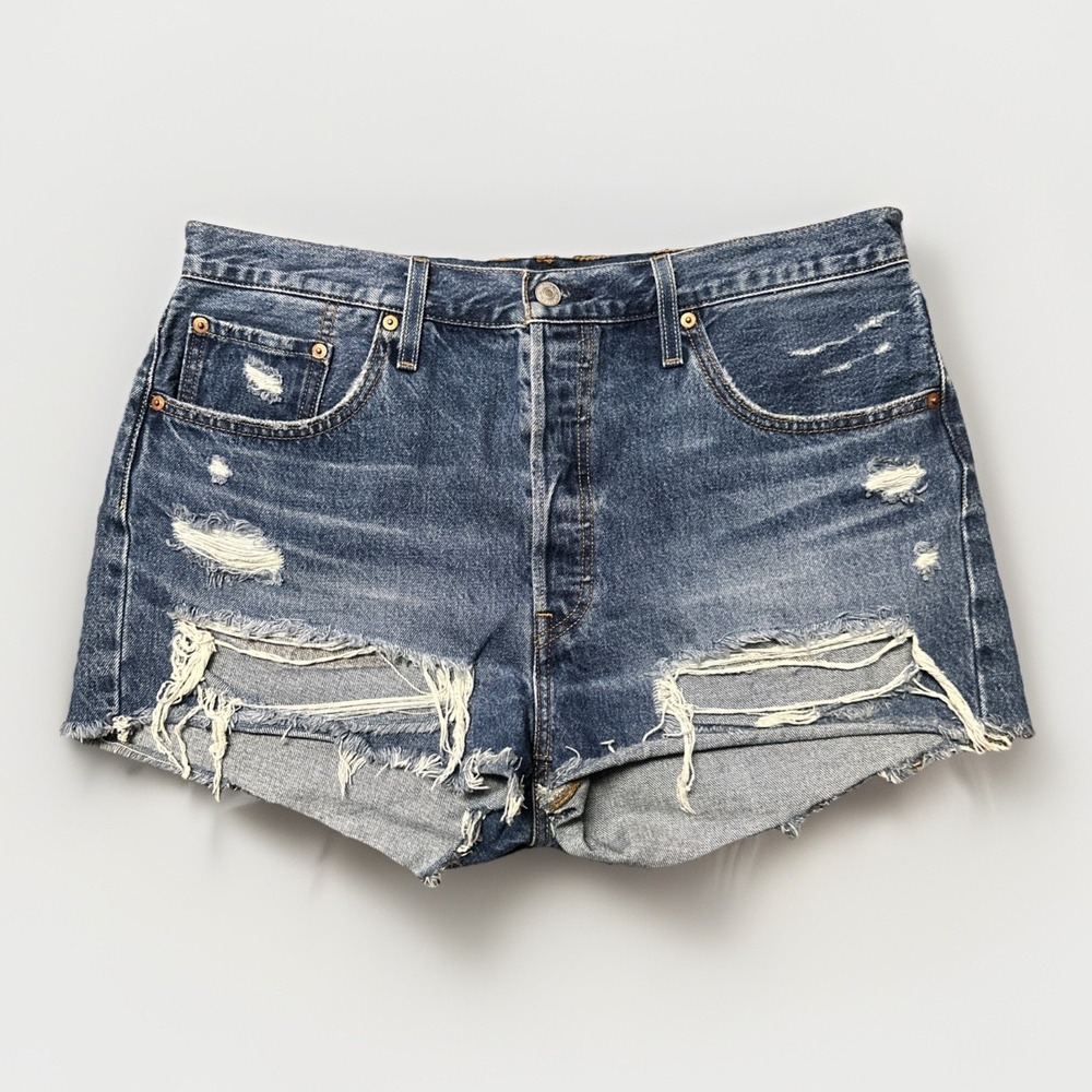 Levis 501 Cut Off Shorts Womens‎ 33 Blue Thrashed Denim Jeans Whiskered 36x2